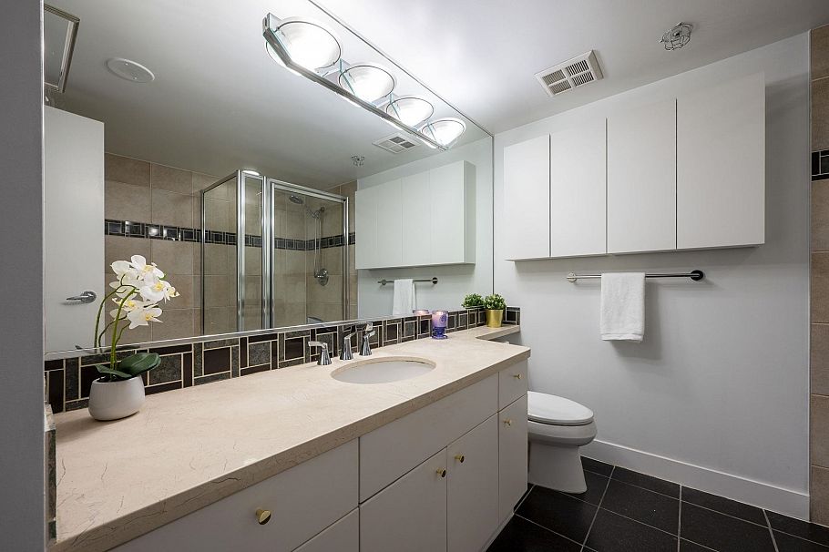 2607 198 Aquarius Mews Vancouver, BC - 30