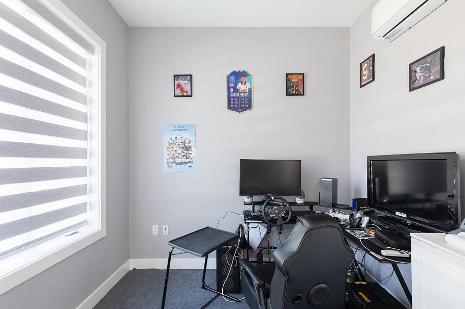 1342 E 60th Avenue Vancouver, BC - 14