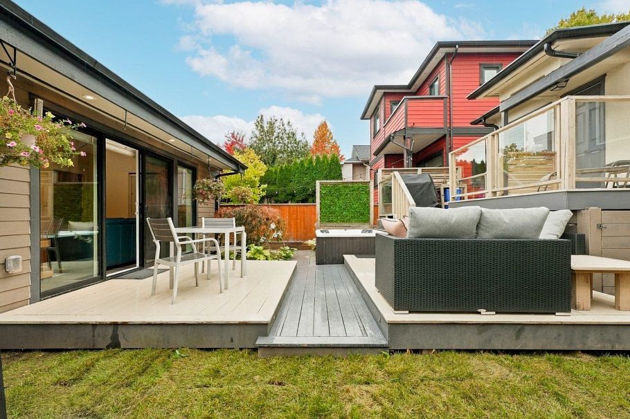 320 E 32nd Avenue Vancouver, BC - 22