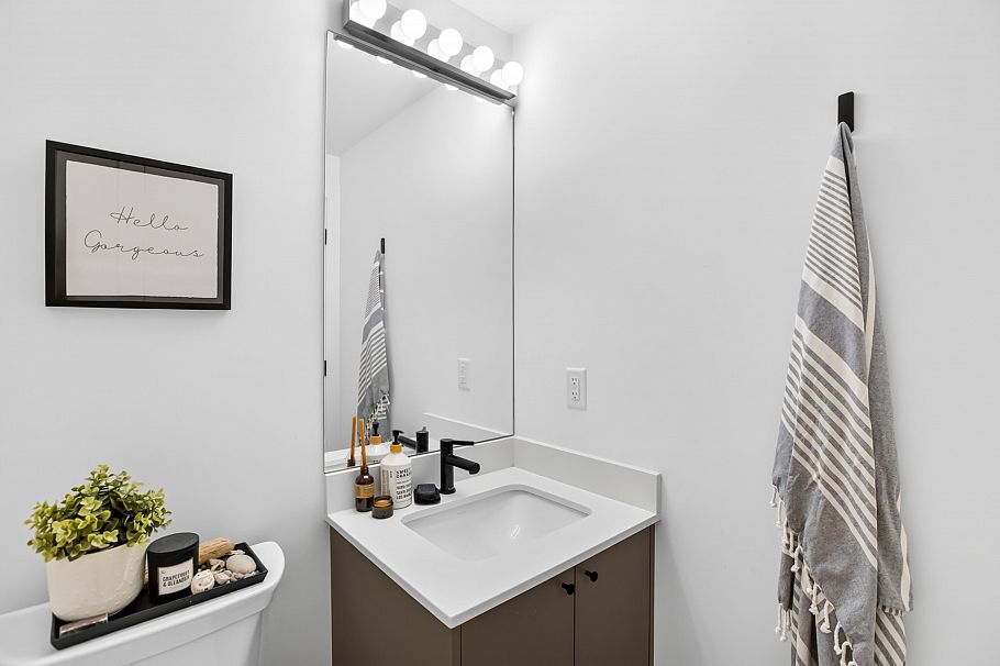 1444 E 30th Avenue Vancouver, BC - 15