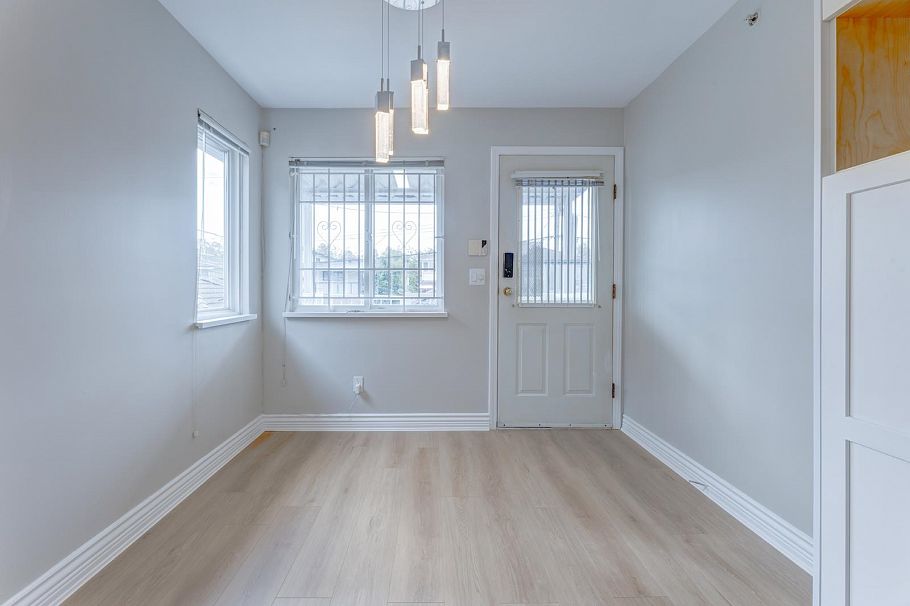 3028 E 26th Avenue Vancouver, BC - 13