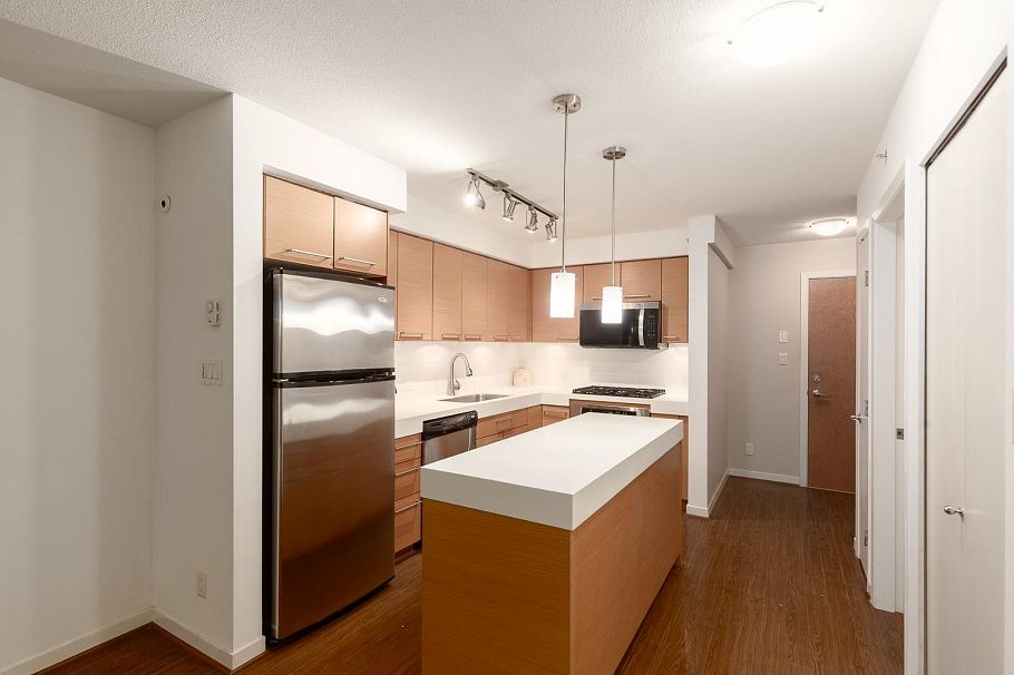 408 2770 Sophia Street Vancouver, BC - 2