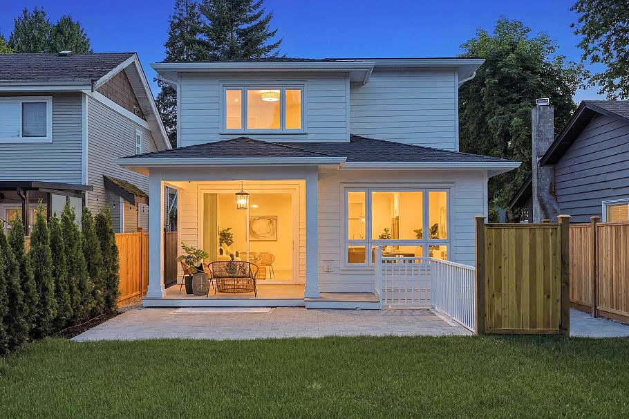 3490 Church Street North Vancouver, BC - 39