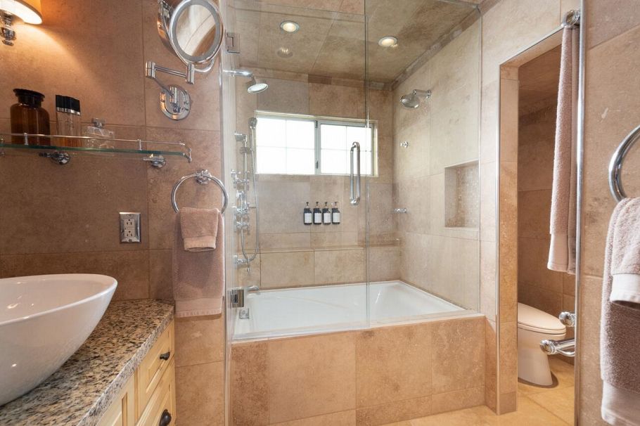 39 3939 Indian River Drive North Vancouver, BC - 22