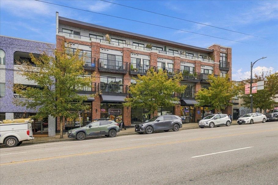 401 2141 E Hastings Street Vancouver, BC - 1