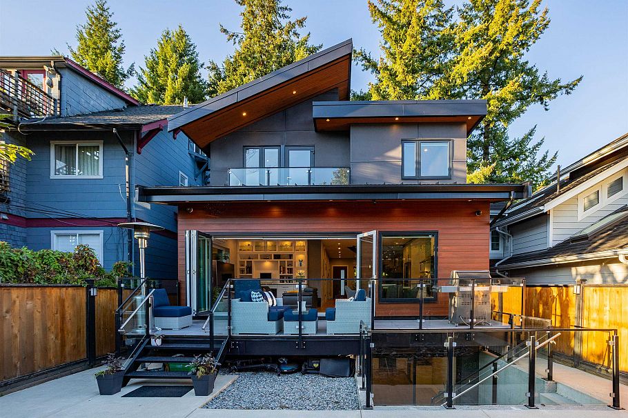 426 W 17th Avenue Vancouver, BC - 1