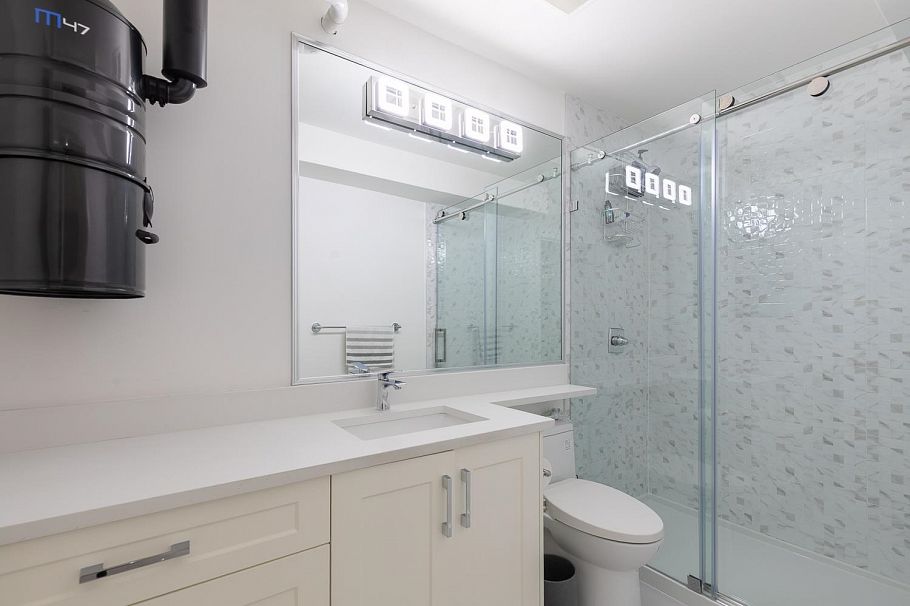 1342 E 60th Avenue Vancouver, BC - 31