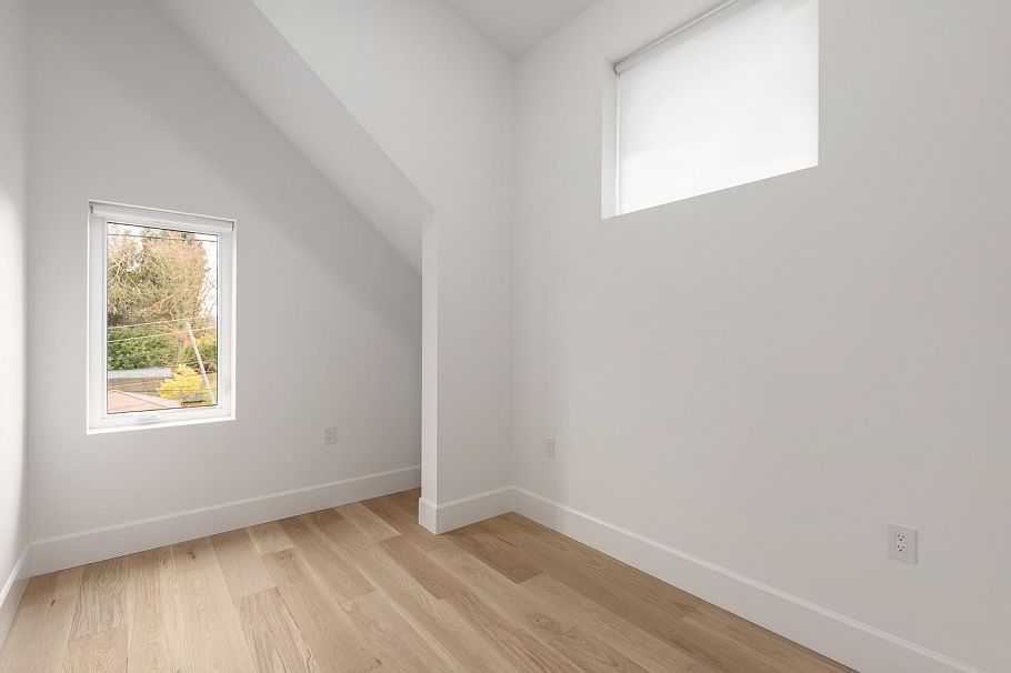 849 E 19th Avenue Vancouver, BC - 10