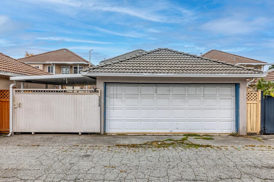 3028 E 26th Avenue Vancouver, BC - 34