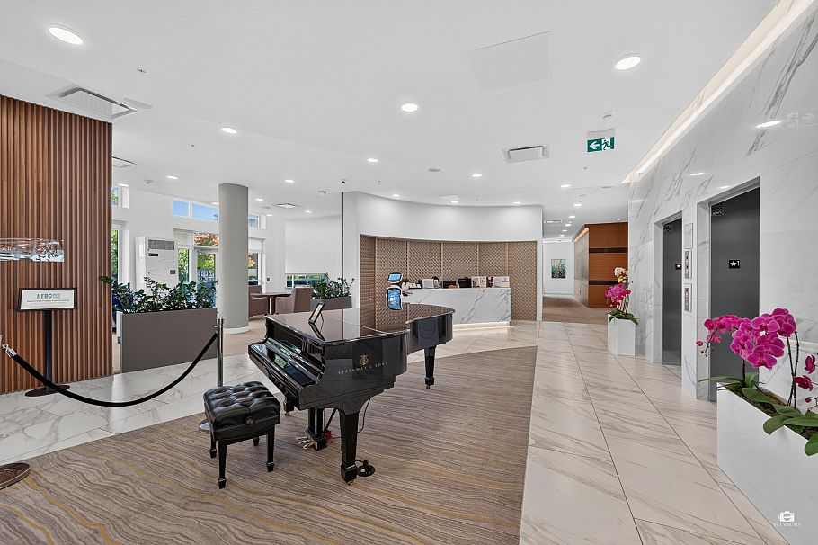 671 438 W King Edward Avenue Vancouver, BC - 4