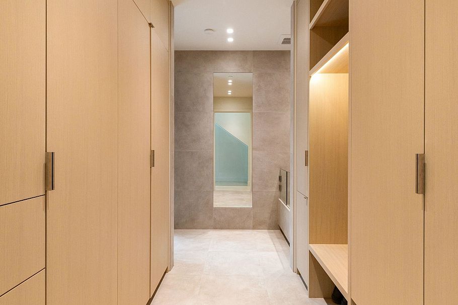 4521 Langara Avenue Vancouver, BC - 17