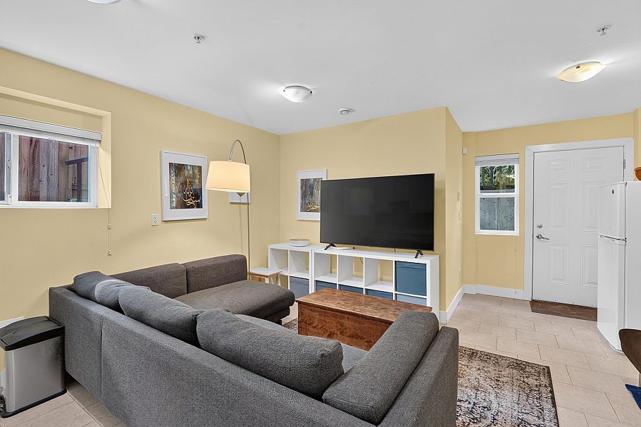 5502 Dundee Street Vancouver, BC - 26