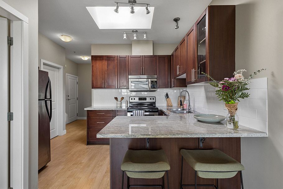 PH9 688 E 17th Avenue Vancouver, BC - 5