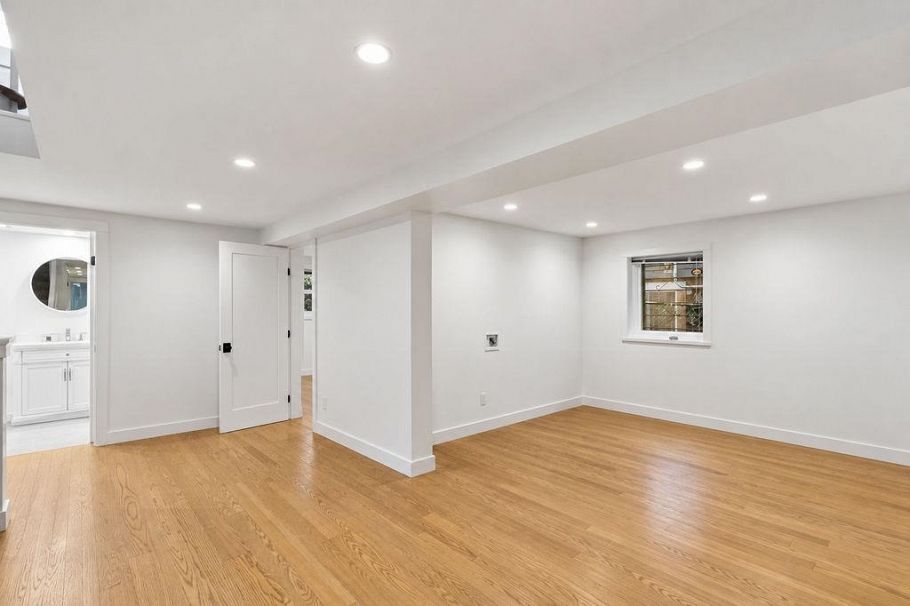 1791 E 7th Avenue Vancouver, BC - 30