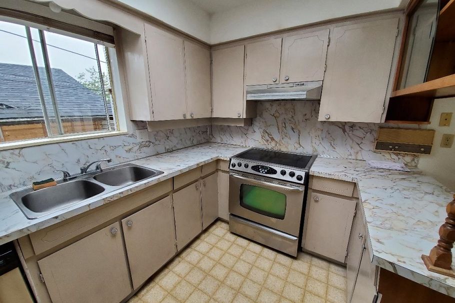 Upper 644 W 14TH STREET, North Vancouver BC V7M 1R2 North Vancouver, BC - 9