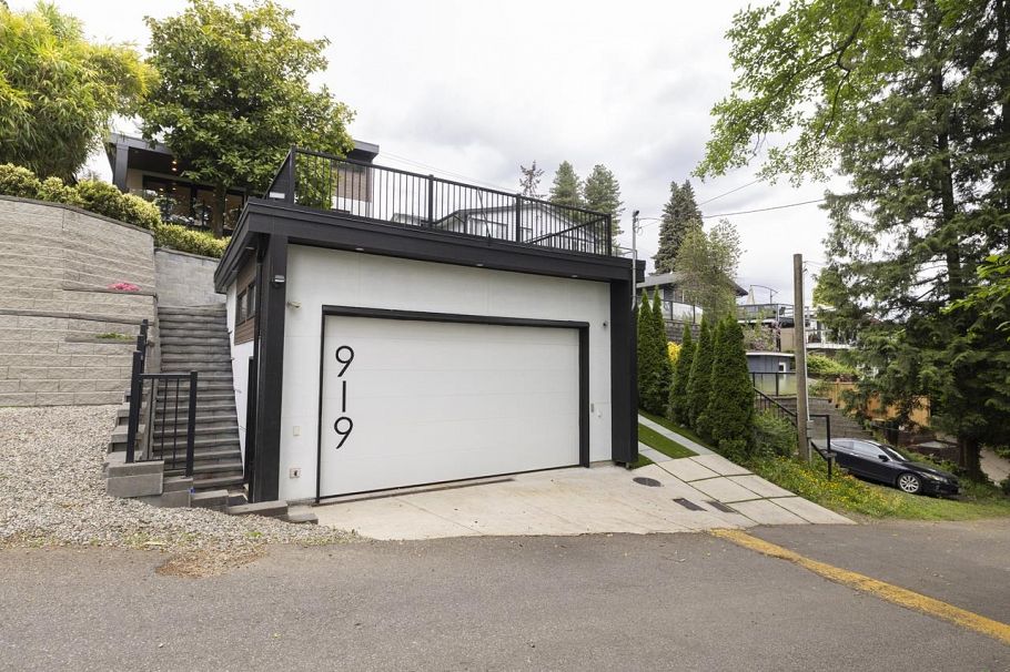 919 E 4th Street North Vancouver, BC - 33
