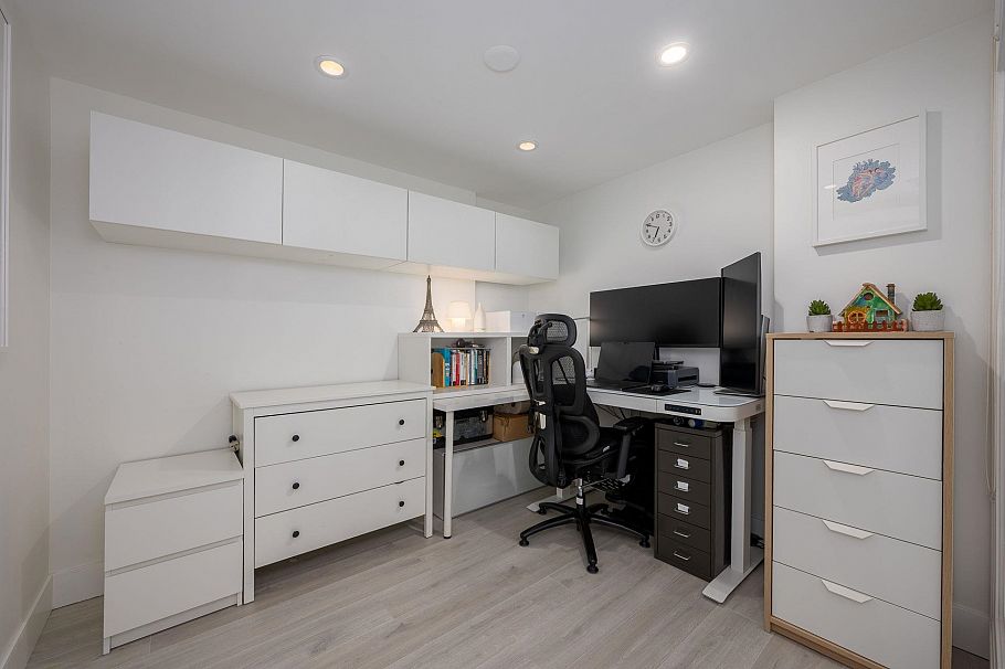2607 198 Aquarius Mews Vancouver, BC - 34