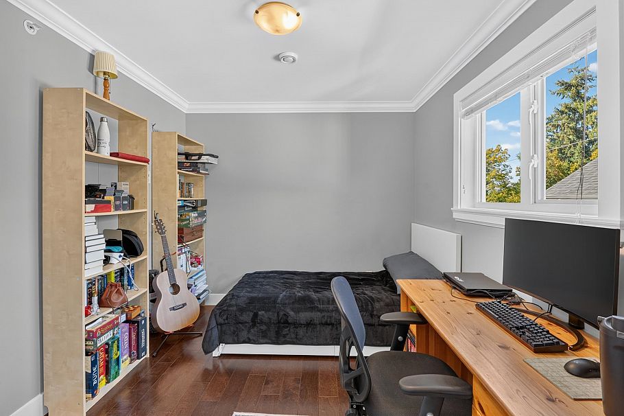 5502 Dundee Street Vancouver, BC - 18
