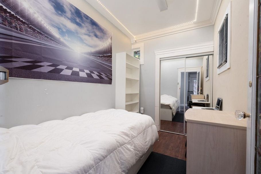 219 E 29th Street North Vancouver, BC - 14