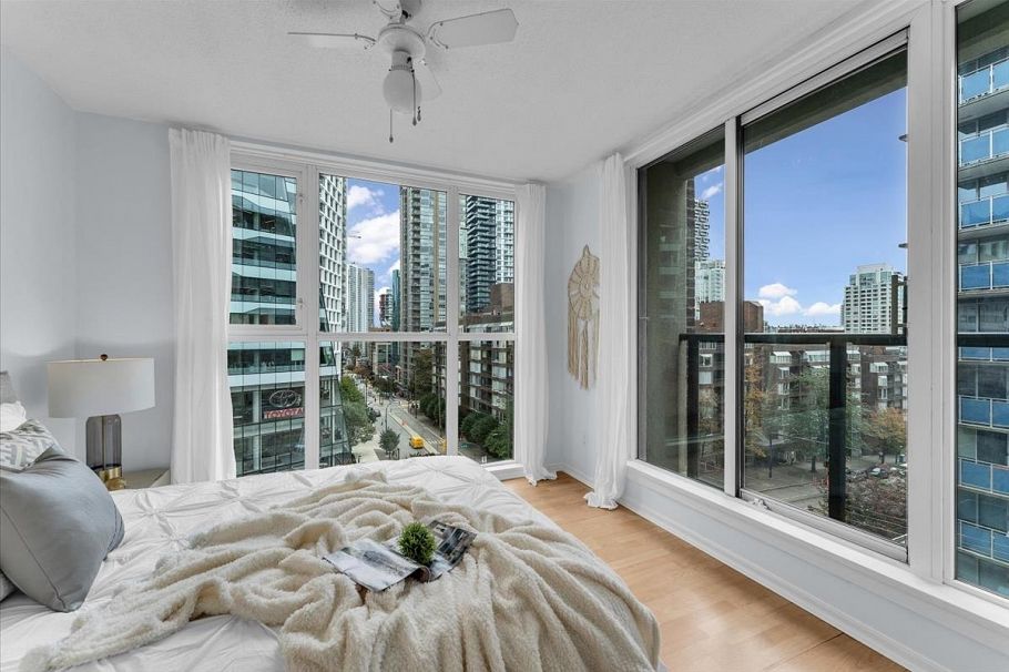 701 1010 Burnaby Street Vancouver, BC - 17