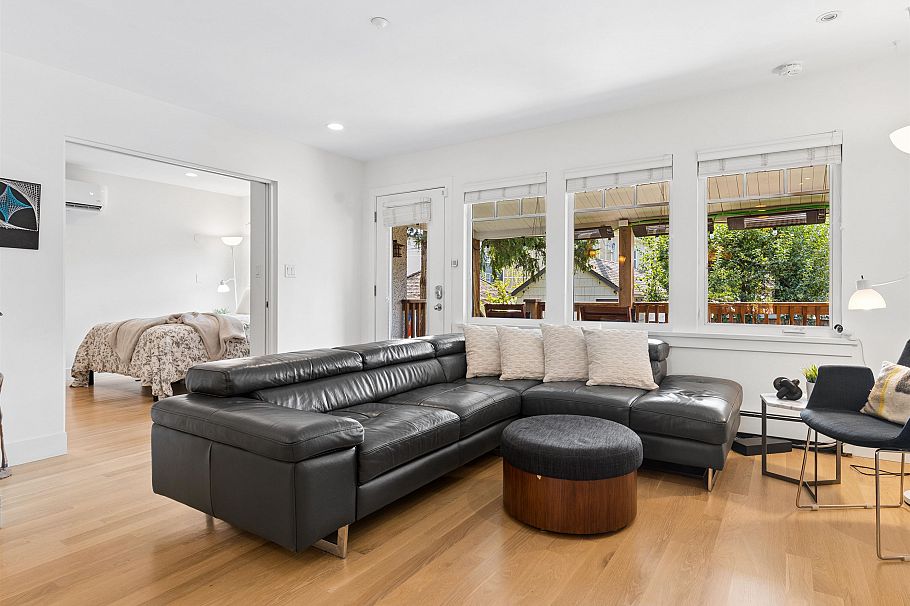 558 W 19th Avenue Vancouver, BC - 10