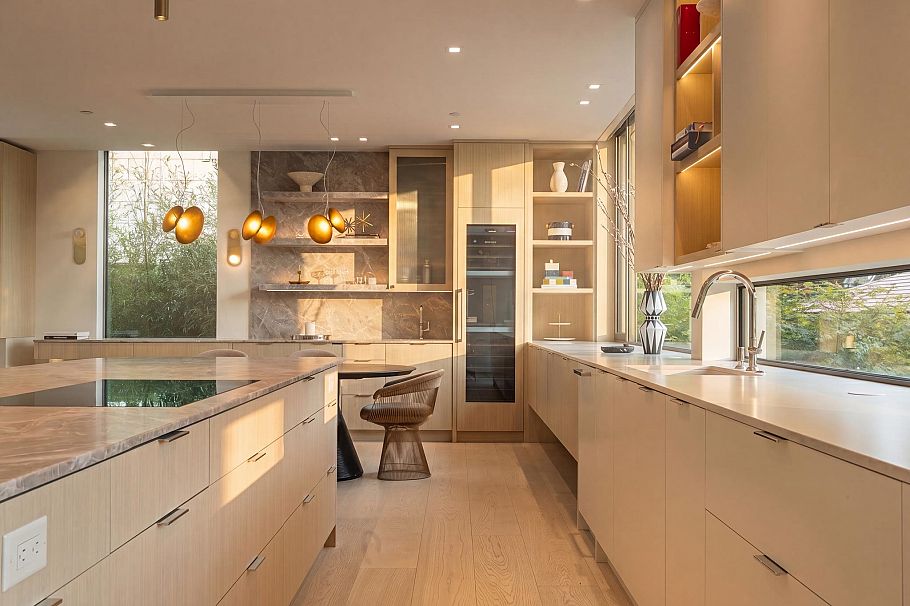 4521 Langara Avenue Vancouver, BC - 7