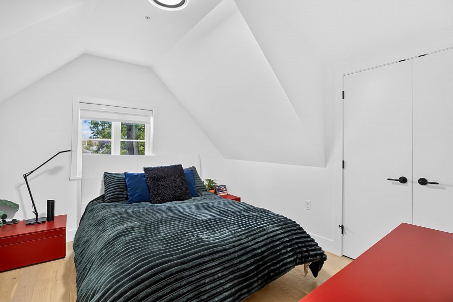 1444 E 30th Avenue Vancouver, BC - 16