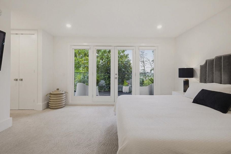 919 E 4th Street North Vancouver, BC - 25