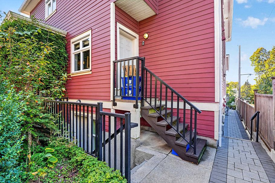 5502 Dundee Street Vancouver, BC - 27