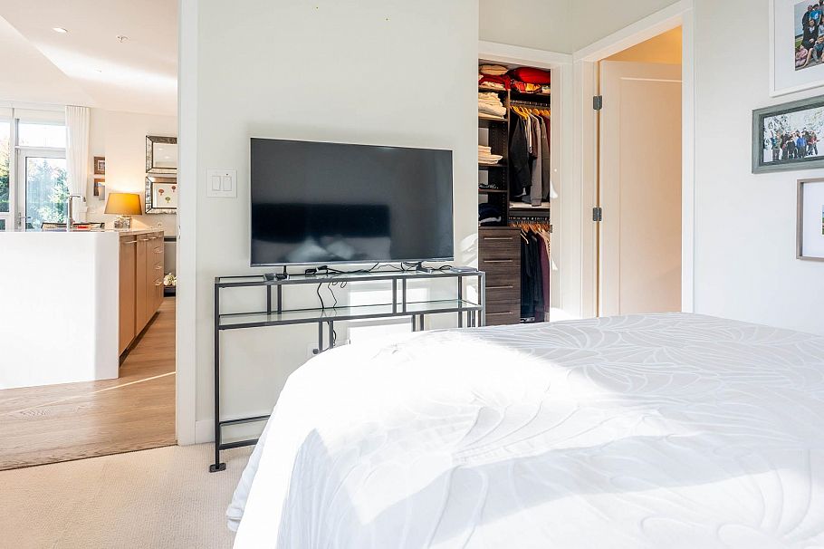 106 5608 Berton Avenue Vancouver, BC - 12