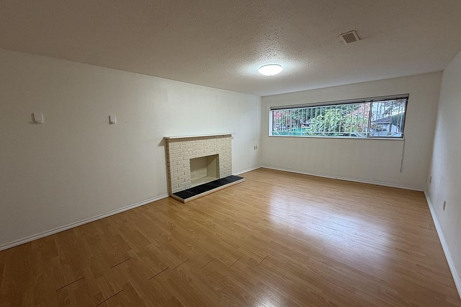 77 W 62nd Avenue Vancouver, BC - 13