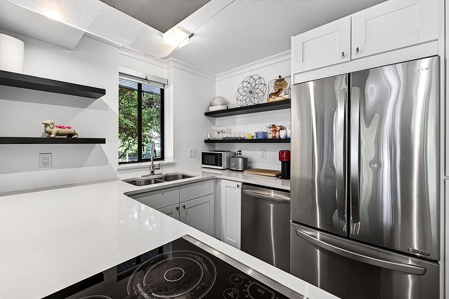 101 1702 Chesterfield Avenue North Vancouver, BC - 15
