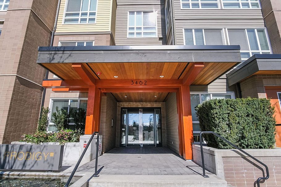 503 3462 Ross Drive Vancouver, BC - 16