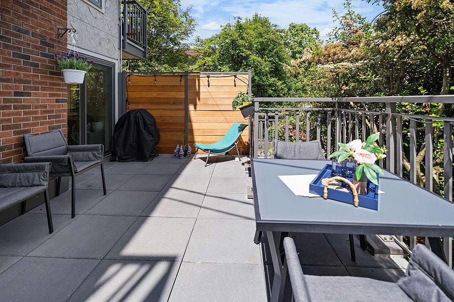2121 W 6th Avenue Vancouver, BC - 10