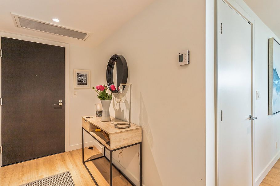 706 1500 Fern Street North Vancouver, BC - 4