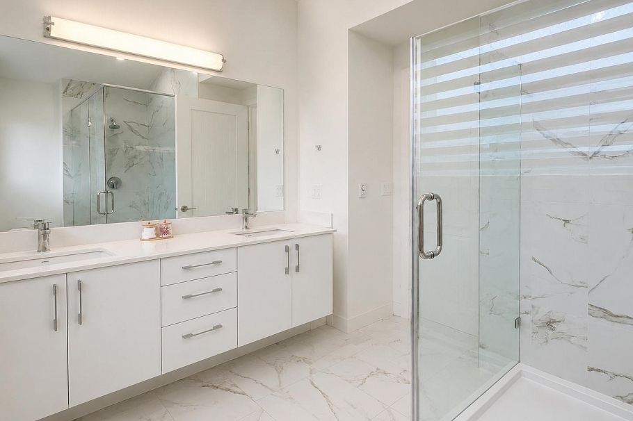7887 French Street Vancouver, BC - 28