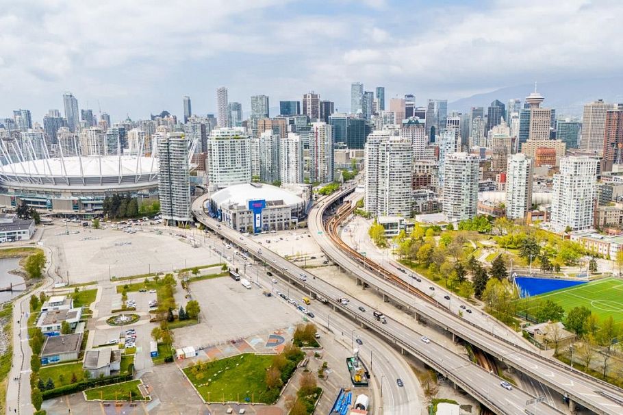 804 919 Station Street Vancouver, BC - 32
