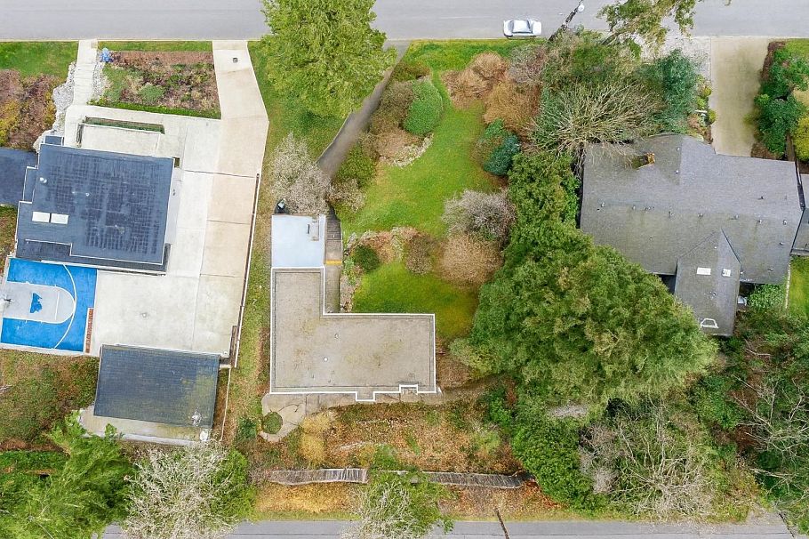 873 Baycrest Drive North Vancouver, BC - 17