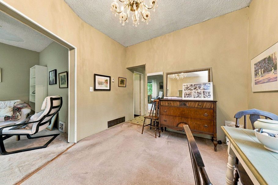 4153 John Street Vancouver, BC - 4