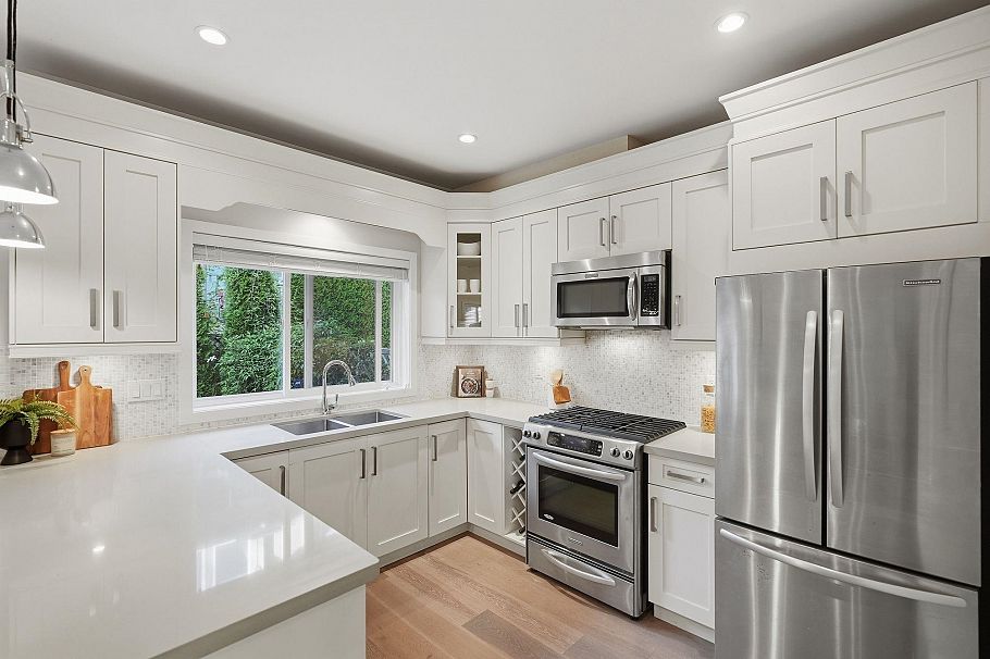 248 E 6th Street North Vancouver, BC - 16