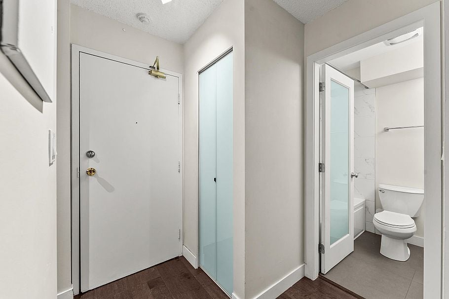 203 1611 E 3rd Avenue Vancouver, BC - 19
