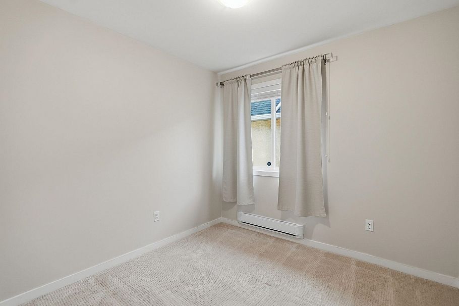 248 E 6th Street North Vancouver, BC - 24