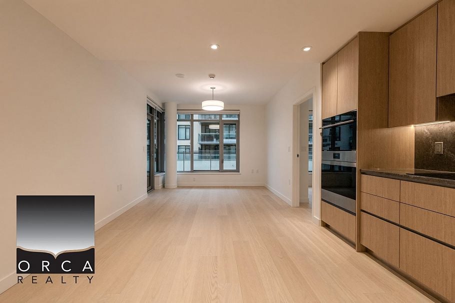306 777 HARBOUR WAY, North Vancouver BC V7P 0G2 North Vancouver, BC - 3