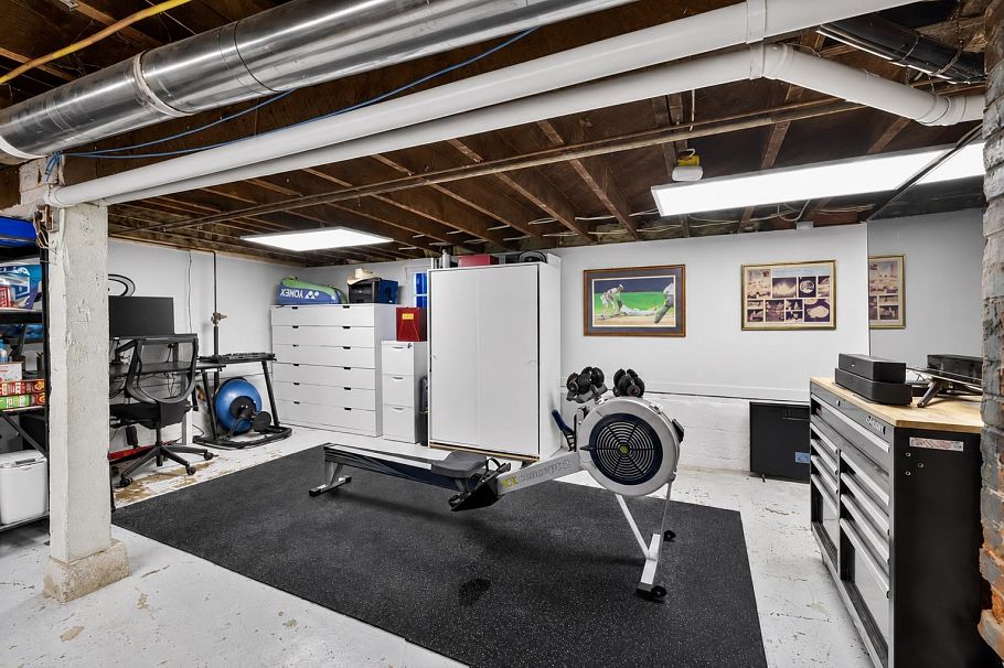 565 E 45th Avenue Vancouver, BC - 23