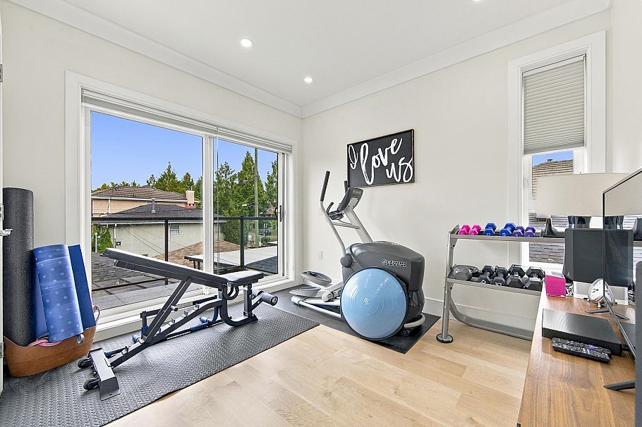 1267 E 53rd Avenue Vancouver, BC - 13