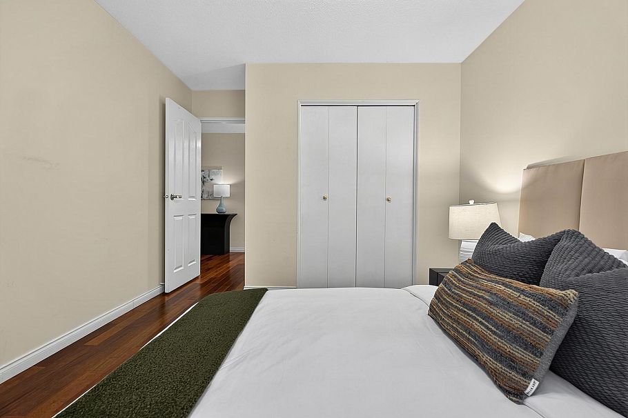 206 1717 13 Avenue Vancouver, BC - 19
