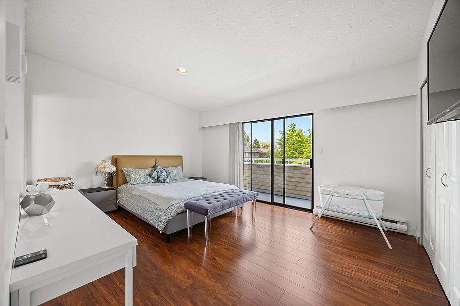 3276 W 21st Avenue Vancouver, BC - 24