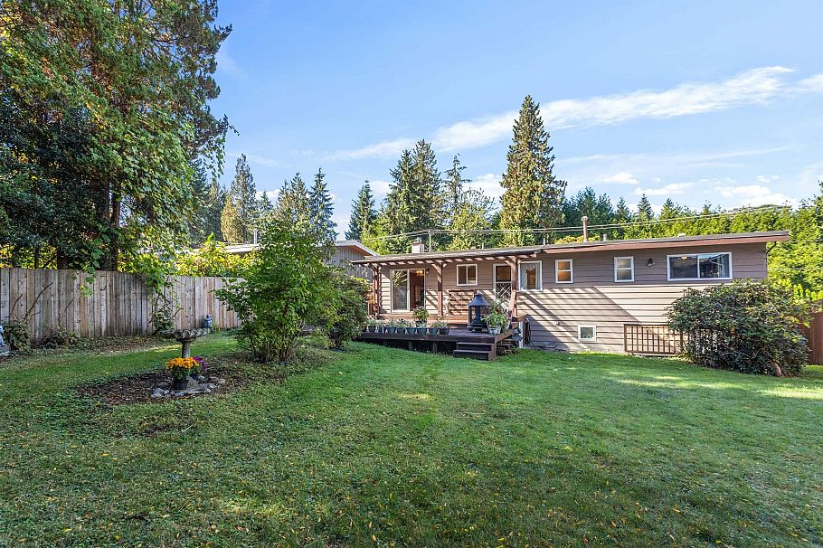 2370 Mountain Highway North Vancouver, BC - 33