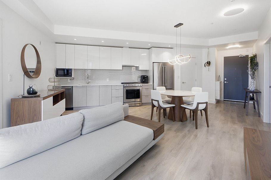 414 8508 Rivergrass Drive Vancouver, BC - 3