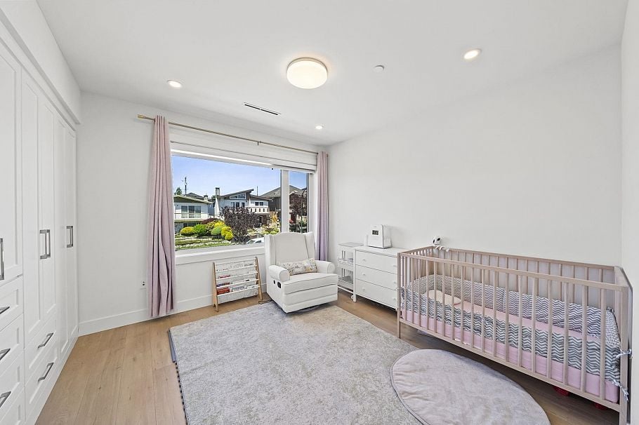 742 E 58th Avenue Vancouver, BC - 15